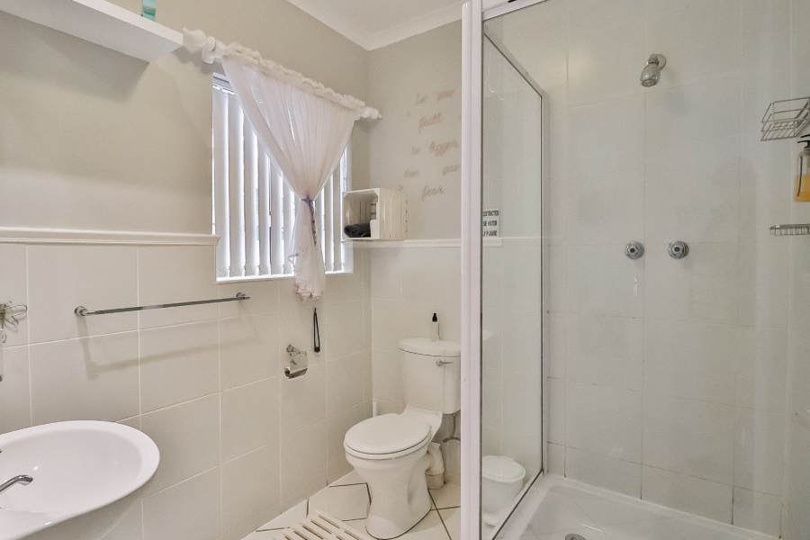 7 Bedroom Property for Sale in Country Club Western Cape
